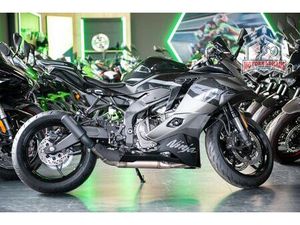 KAWASAKI NINJA ZX-4RR *BLACK EDITION*4-JAHRE GARANTIE*