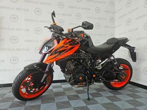 KTM - 1290 SUPER DUKE R