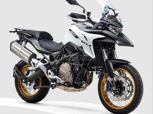 QJ MOTOR - SRT 700 X