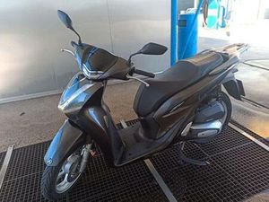 HONDA - SH125I TOP BOX