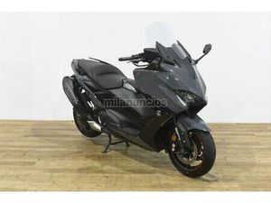 YAMAHA - TMAX 560 TECH MAX