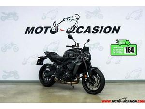 YAMAHA - MT 09