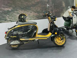 ROYAL ALLOY JPS 350 GOLD/SCHWARZ LIEFERBAR AB DEZEMBER GANZ NEU