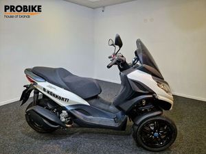 PIAGGIO MP3 300 HPE /OUTLET!