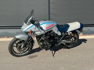 SUZUKI GSX 1100S KATANA *LÅGA MIL*