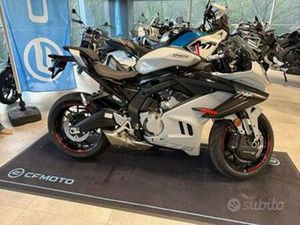 CFMOTO 675 SR-R 90CV