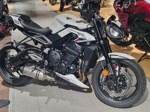 TRIUMPH 765 STREET TRIPLE R