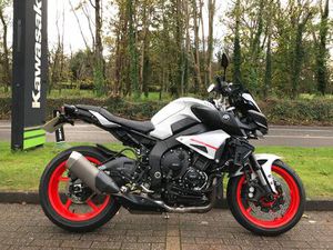 YAMAHA MT-10 1000 HYPER-NAKED EURO 4 998 CC
