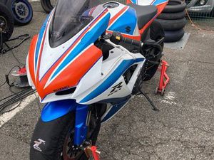 GSXR 750 PISTE / ROUTE + CARTE GRISE