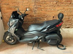 SCOOTER YAMAHA XMAX 125 ABS – 2014 – 1 923 KM – COMME NEUF