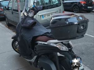 BEVERLY 125 IE SPORT