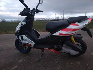 APRILIA SR50 DITECH MOTORROLLER