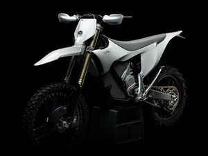 STARK VARG EX 80HK - A1 KÖRKORT *BOKA NU!*