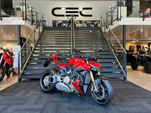 DUCATI STREETFIGHTER V4 S + VINTERFÖRVARING