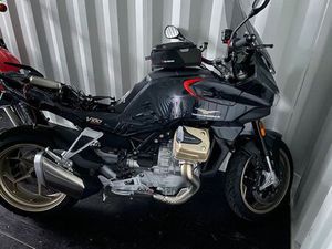 MOTO GUZZI V100 MANDELLO