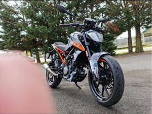 KTM DUKE 125