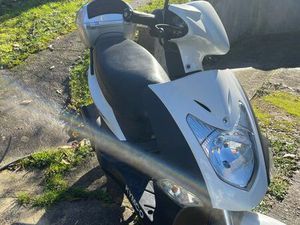 SCOOTEUR KYMCO