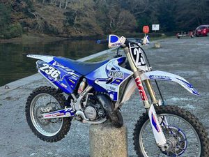 125 YZ