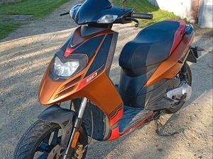 SCOOTER APRILIA SR 50 MOTARD