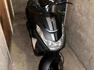 PEUGEOT STREETZONE 4T