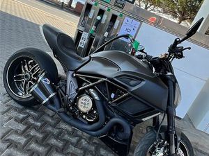 DIAVEL CARBON 2018