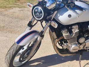 YAMAHA XJR 1300