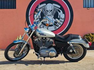 HARLEY DAVIDSON - SPORTSTER 883 CUSTOM