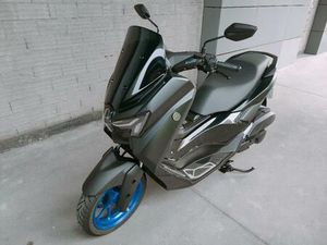YAMAHA - NMAX