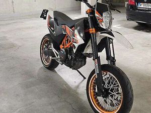 KTM SMC-R 690