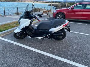 YAMAHA - XMAX 125