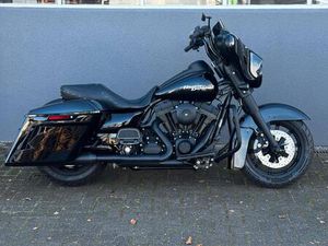 HARLEY DAVIDSON ELECTRAGLIDE STREETGLIDE FLHT