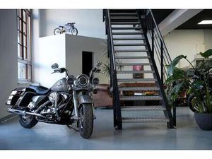 HARLEY-DAVIDSON FLHRC 1584 ROAD KING CLASSIC