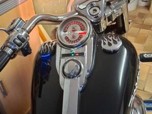 HARLEY DAVIDSON ROAD KING