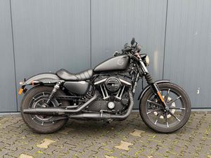 HARLEY-DAVIDSON SPORTSTER XL 883 IRON
