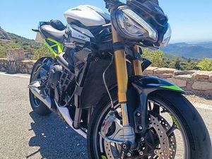 TRIUMPH STREET TRIPLE 765 MOTO2