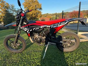 MOTO 50 CC BÊTA SUPERMOTARD