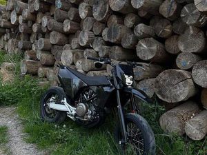 HUSQVARNA 701 SUPERMOTO