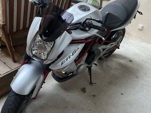 MOTO ER6N TRÈS BON ÉTAT