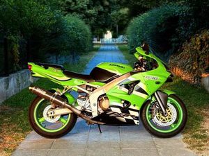 NINJA ZX6R 636