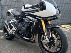TRIUMPH SPEED TRIPLE 1200 RR 2023