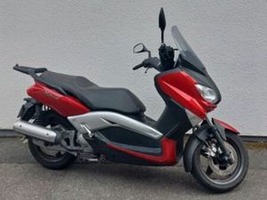 SCOOTER XMAX YAMAHA 125 CC