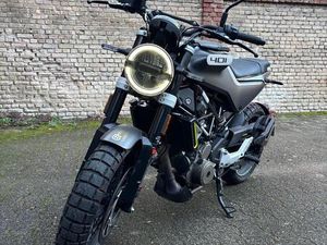HUSQVARNA SVARTPILEN 401 *HU NEU*