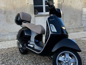 SCOOTER VESPA 125 CM3 GTS