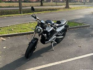 MOTO ÉLECTRIQUE SUPER SOCO TC MAX 125 CC
