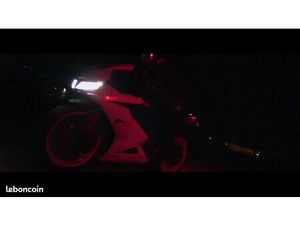 YAMAHA YZF-R125 – 2020 – 28 000 KM – BLANC ET JAUNE