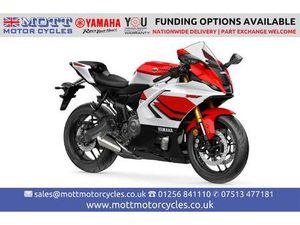 YAMAHA R7 690 CC