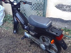 CYCLOMOTEUR PEUGEOT 103 FOX A RENOVER