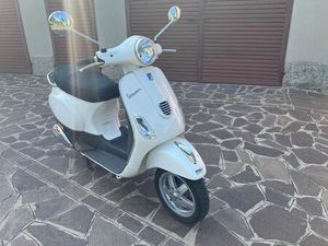 VENDO VESPA LX 50 4T (2009 - 14) USATA A SPILAMBERTO (CODICE 9885108) - MOTO.IT