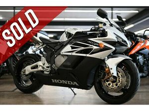 2004 HONDA CBR1000RR