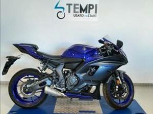 YAMAHA YZF R7 690 ABS